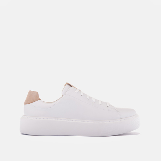 Light sneakers with natural nappa leather